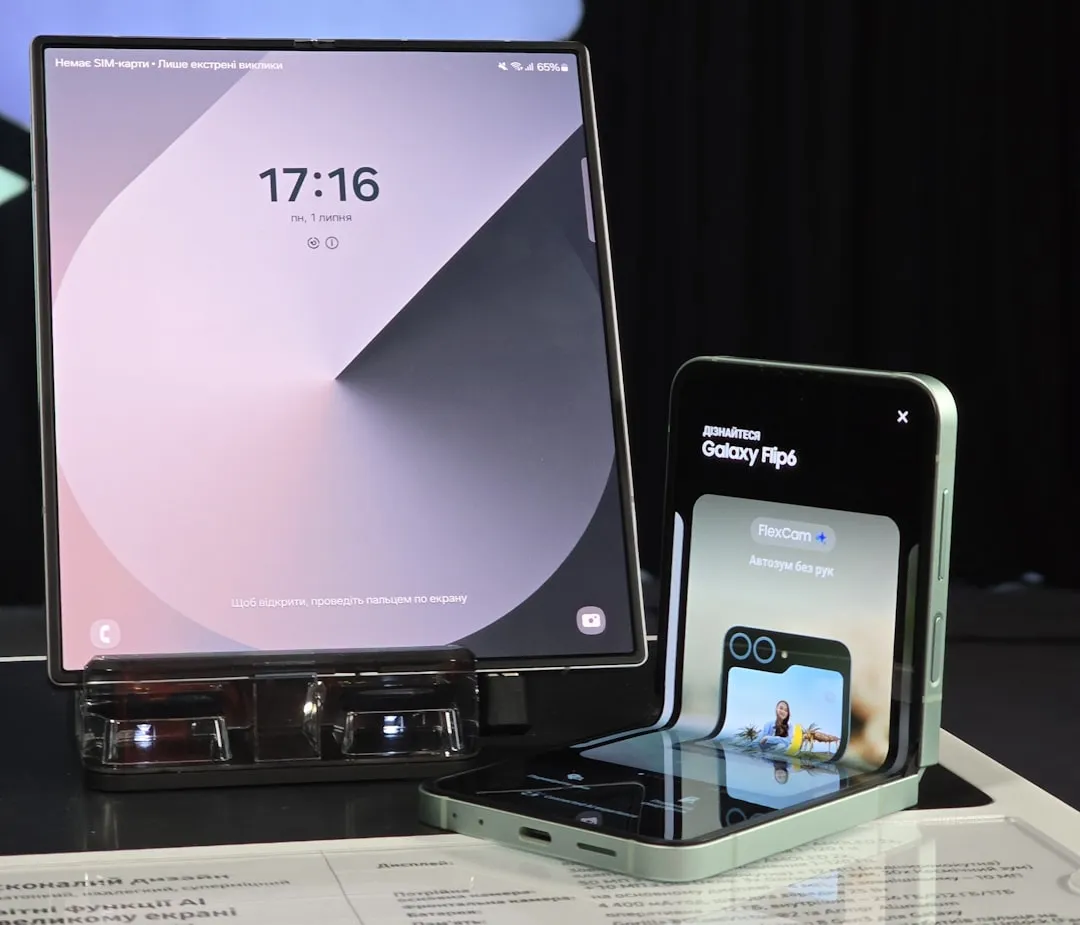 Verizon and AT&T mobile carrier logos with a smartphone displaying a security alert.
