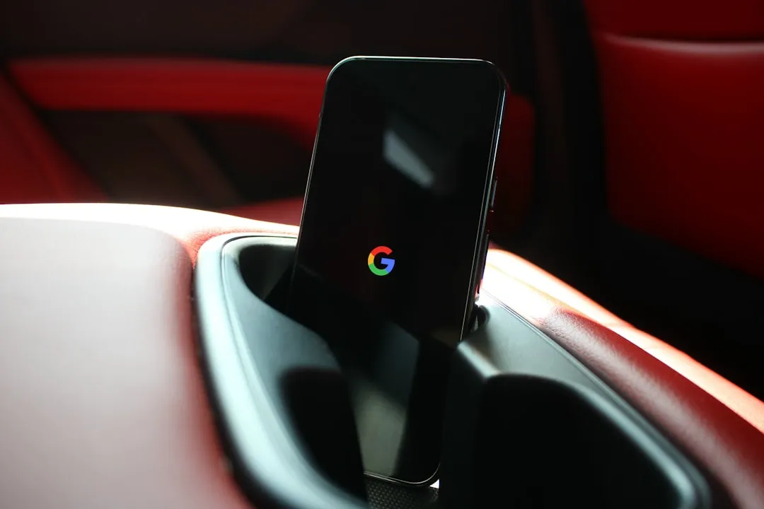 Google Gemini Replaces Assistant in Android Auto cover