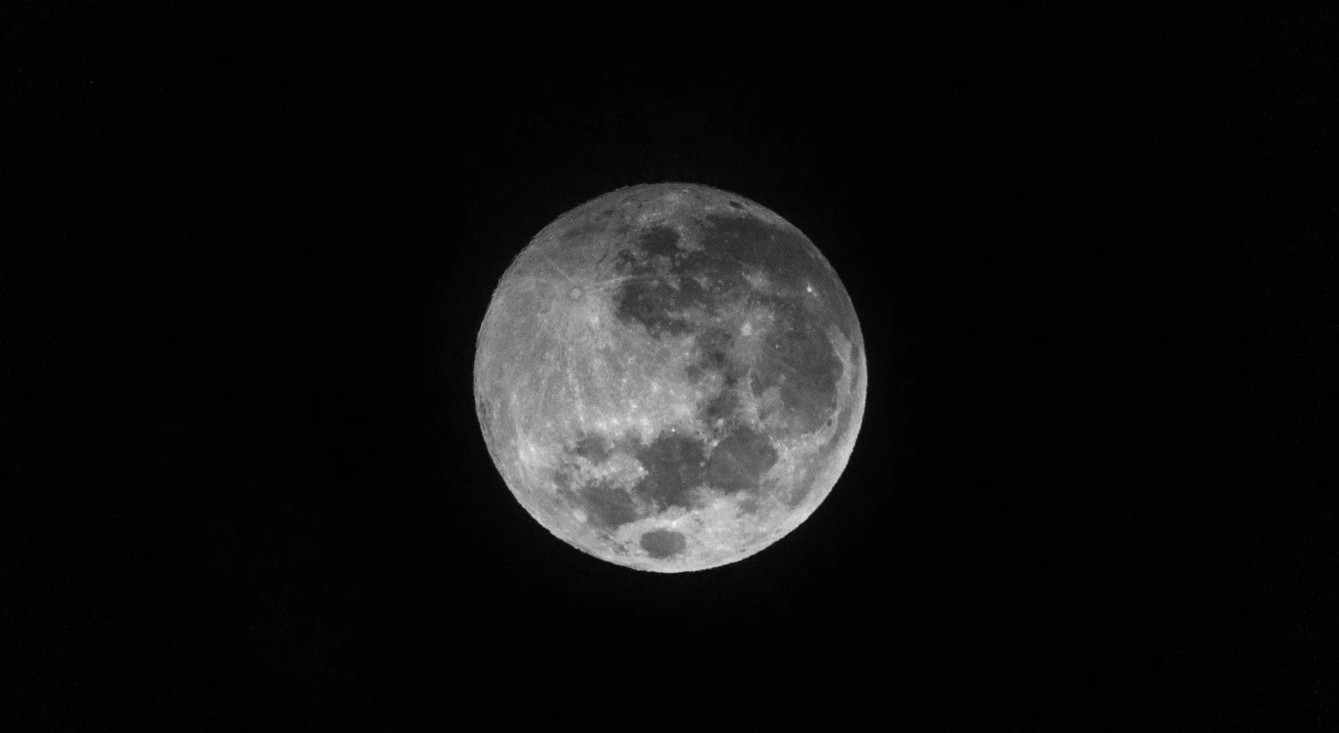 an image of the moon