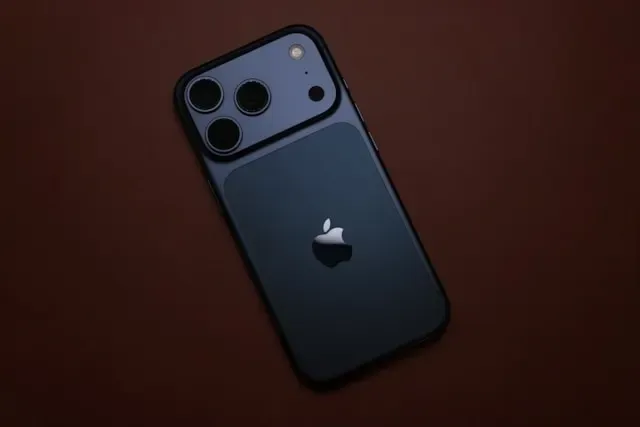 samuel-angor-h2DMohtW9Y0-unsplash.webp